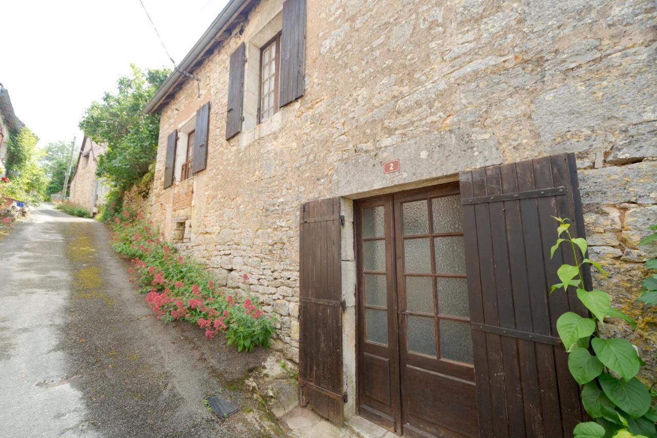 La Petite Maison Du Perigord Tourtoirac Exteriör bild